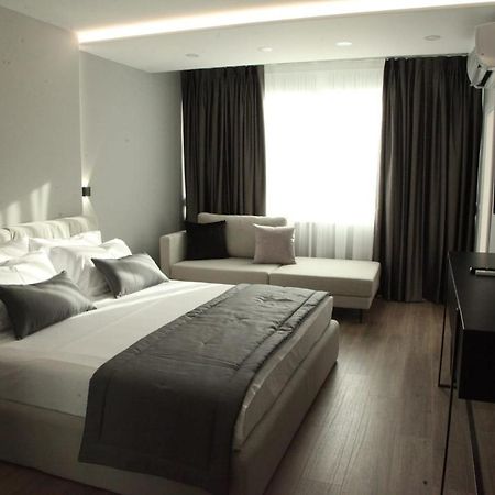 L'Hotel تيرانا المظهر الخارجي الصورة