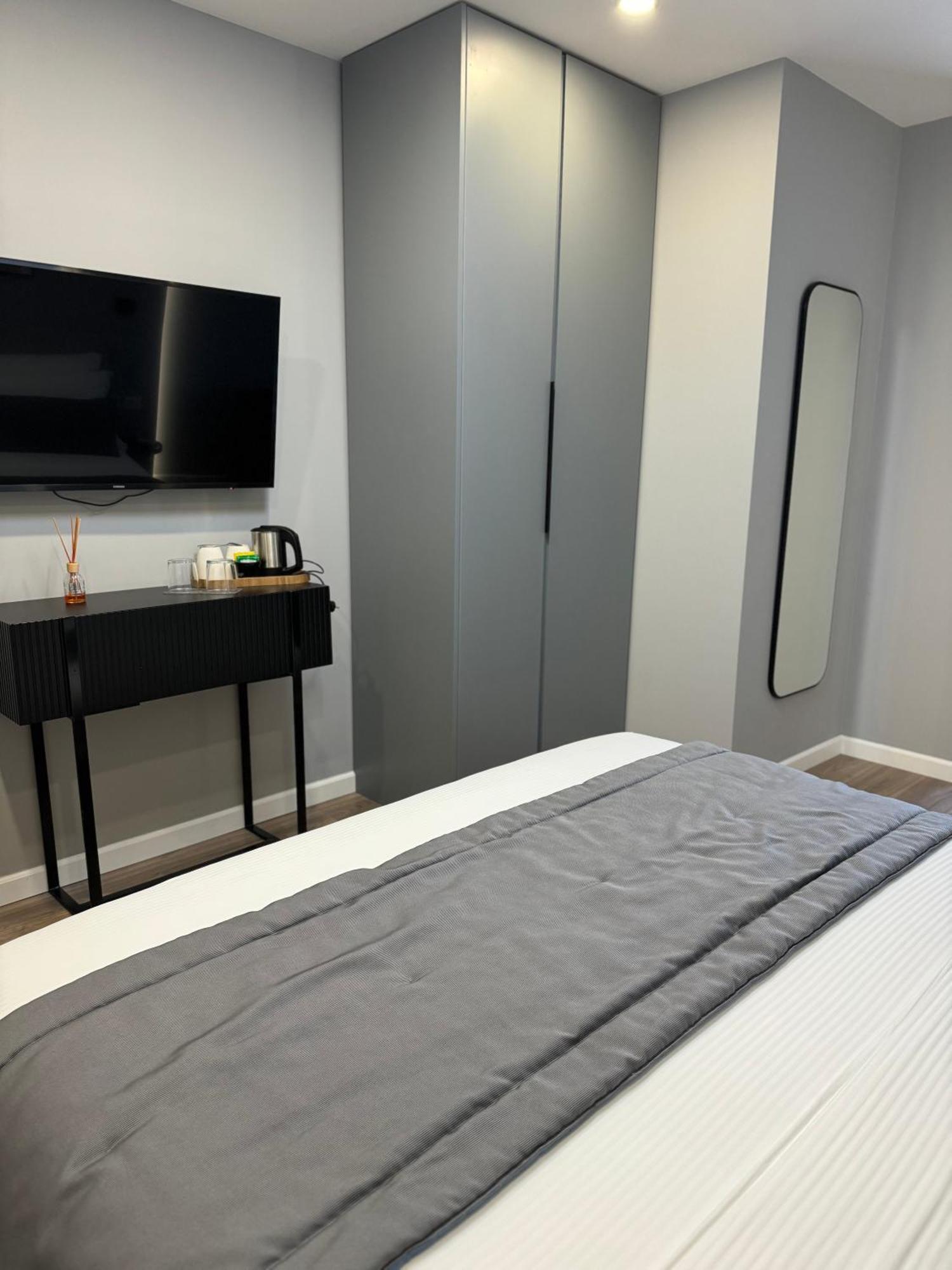 L'Hotel تيرانا المظهر الخارجي الصورة