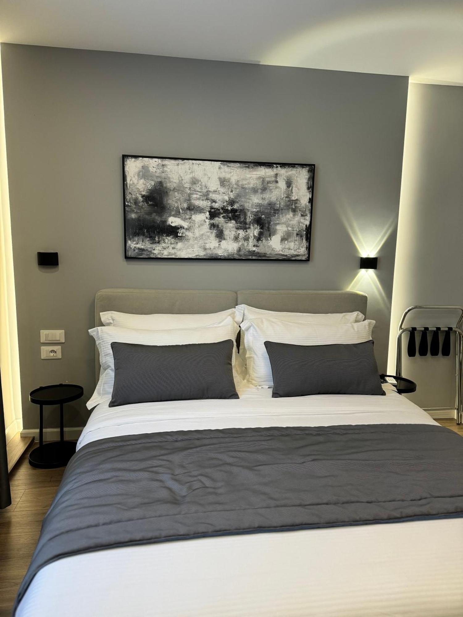 L'Hotel تيرانا المظهر الخارجي الصورة