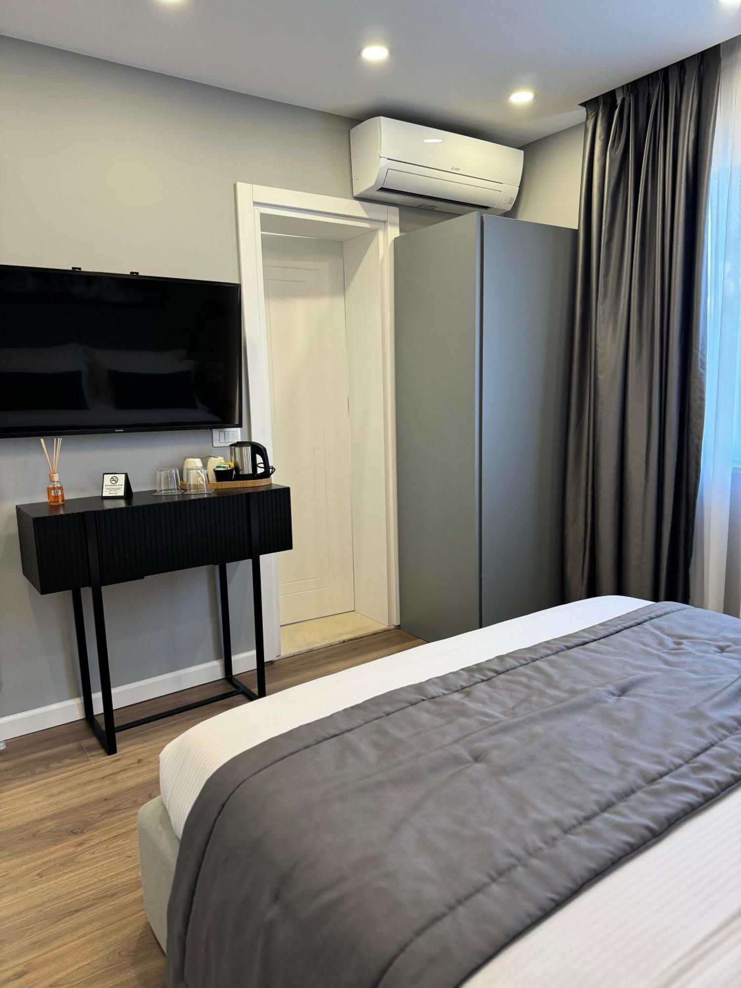 L'Hotel تيرانا المظهر الخارجي الصورة